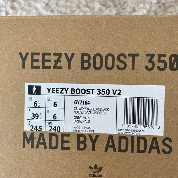 YEEZY 350 Black/Dazzling Blue size 6.5 - Picture 5 of 5